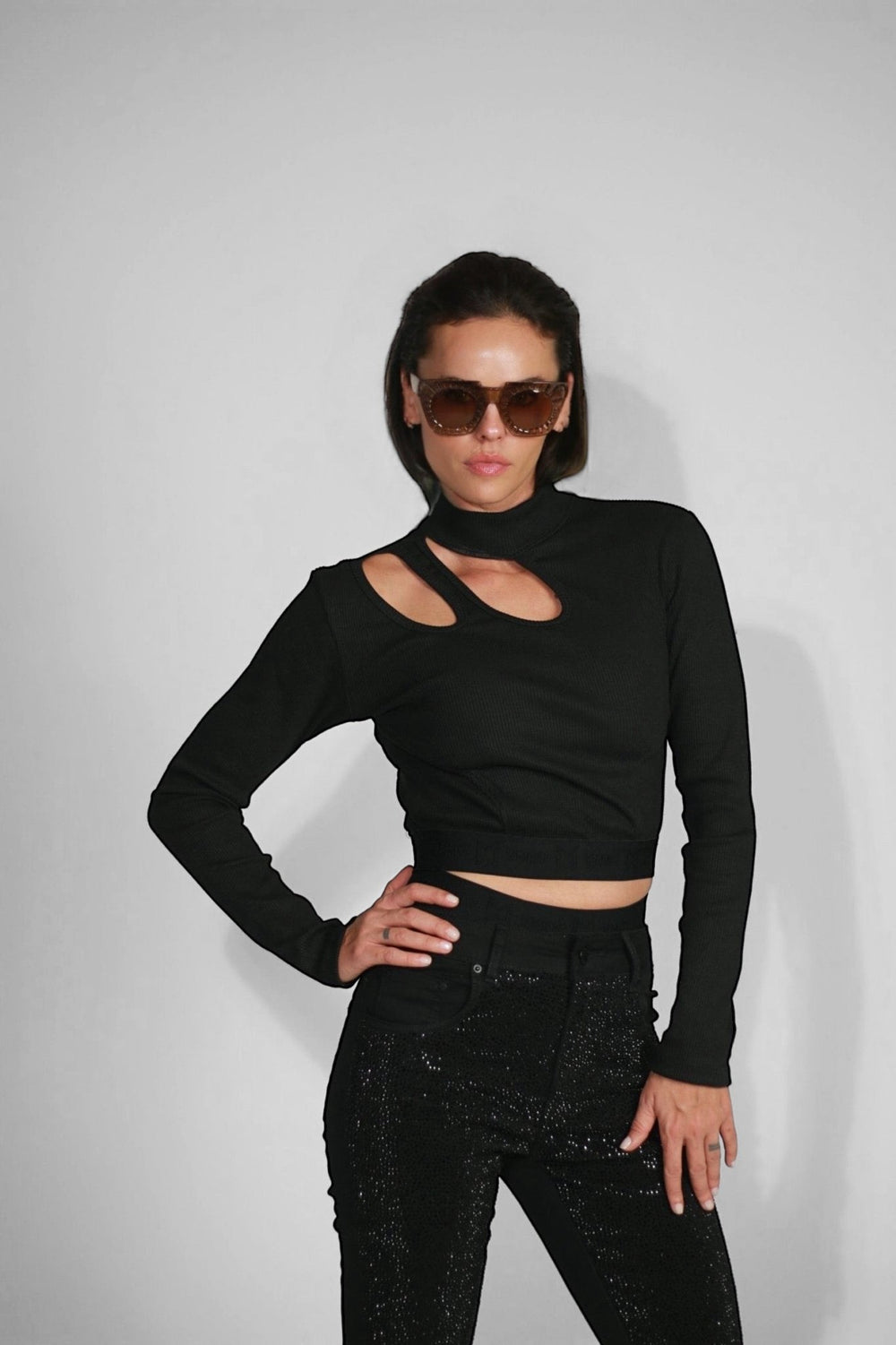 BLUSA BROMELIA CROPPED - BLACK